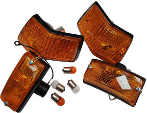 ukscooters VESPA INDICATORS SET OF 4 FREE BULBS REAR FRONT ORANGE COMPLETE PX