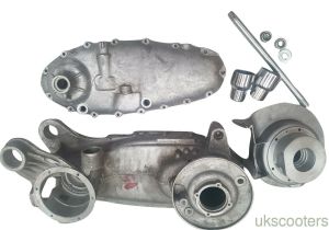 ukscooters LAMBRETTA GP200 ENGINE SIDE CASING MAG HOUSING SIL 200CC MOUNTS SPIND