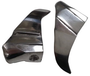 UKSCOOTERS LAMBRETTA PAIR OF ALLOY CHROME SHARK TEETH GP NEW